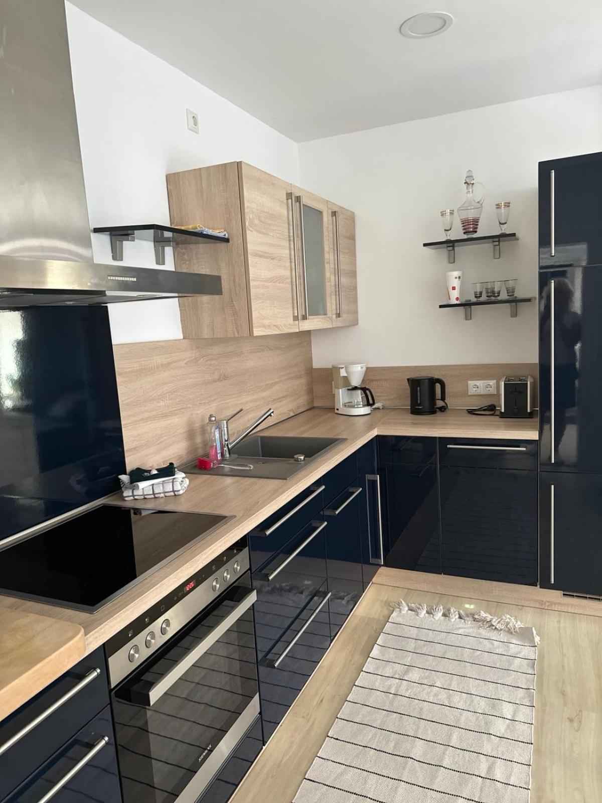 Near Holstentor Modern Apartment Near The Center With Wifi Lubeck Ngoại thất bức ảnh